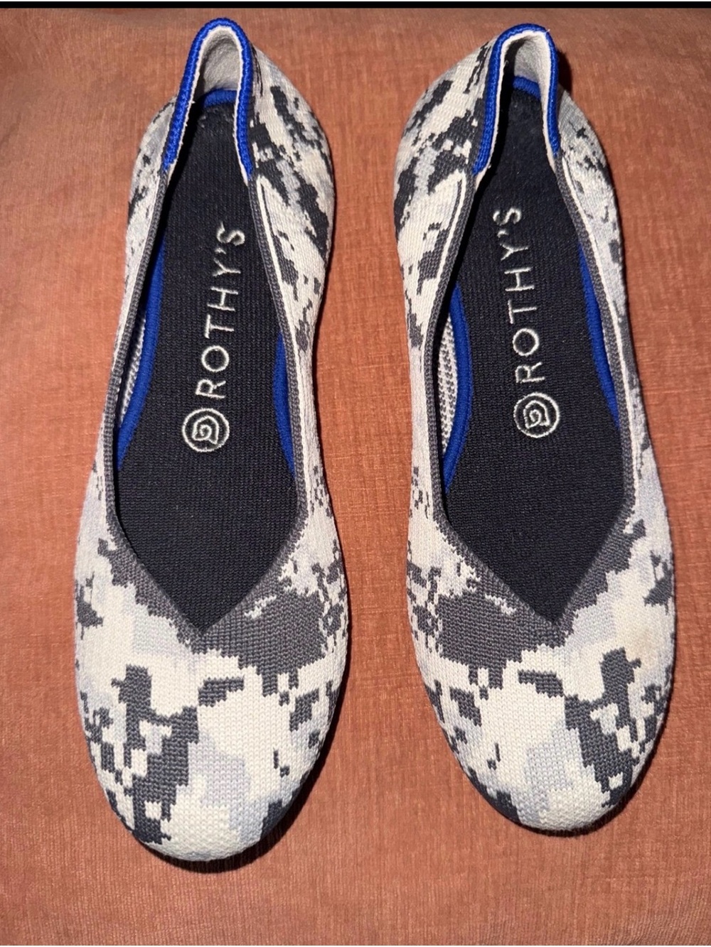 Rothy's Gray & Black Pixel Knit Flats